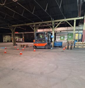 Demates truckutbildning ger dig truckkort