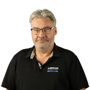 Bild på Oskar Hultman som är säljare på Dematek AB