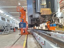 Dematek håller utbildning för lyftbockar